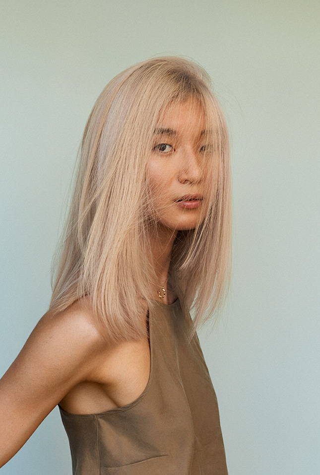 davines_blonde22_s12_100__PID:8b317443-a41e-47aa-b1d5-190f26a3fdce