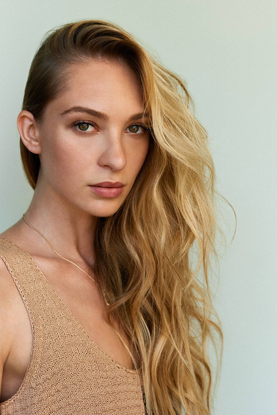 davines_blonde22_s13_333__PID:c47f771c-a025-4933-aa75-51ec40d64f2e